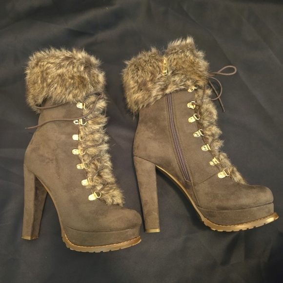Luichiny brown suede heeled  ankle boots with faux fur trim Sz 10 - Picture 2 of 11